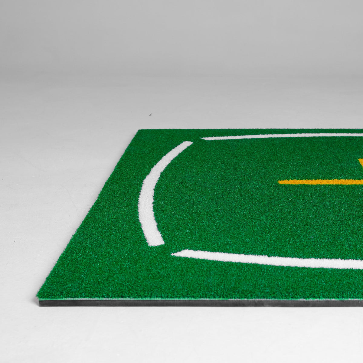 GolfBays Academy Golf Hitting Mat – 4'11" × 4'11" with Alignment Guides