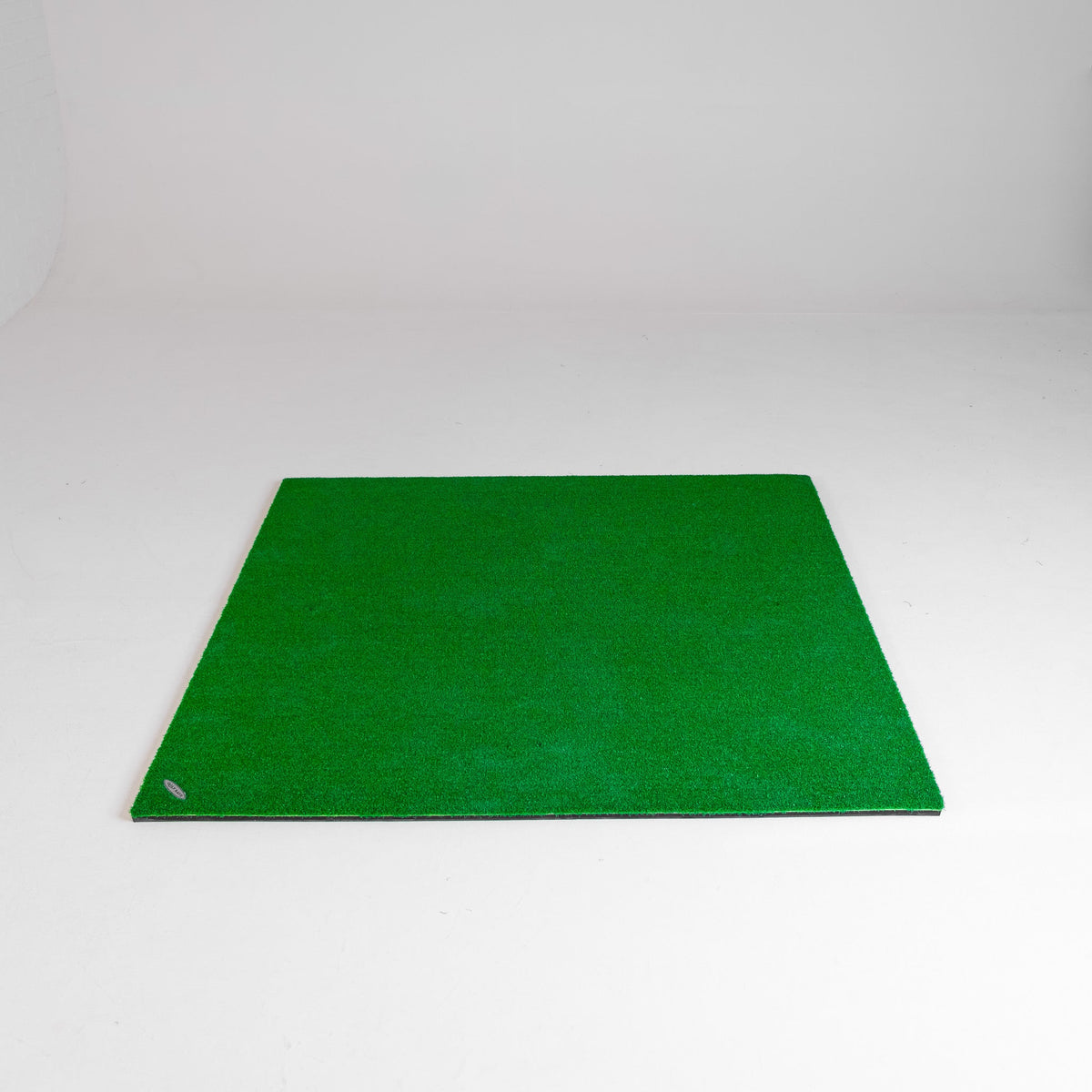 GolfBays Standard Golf Hitting Mat – 4'11" × 4'11" Synthetic Turf